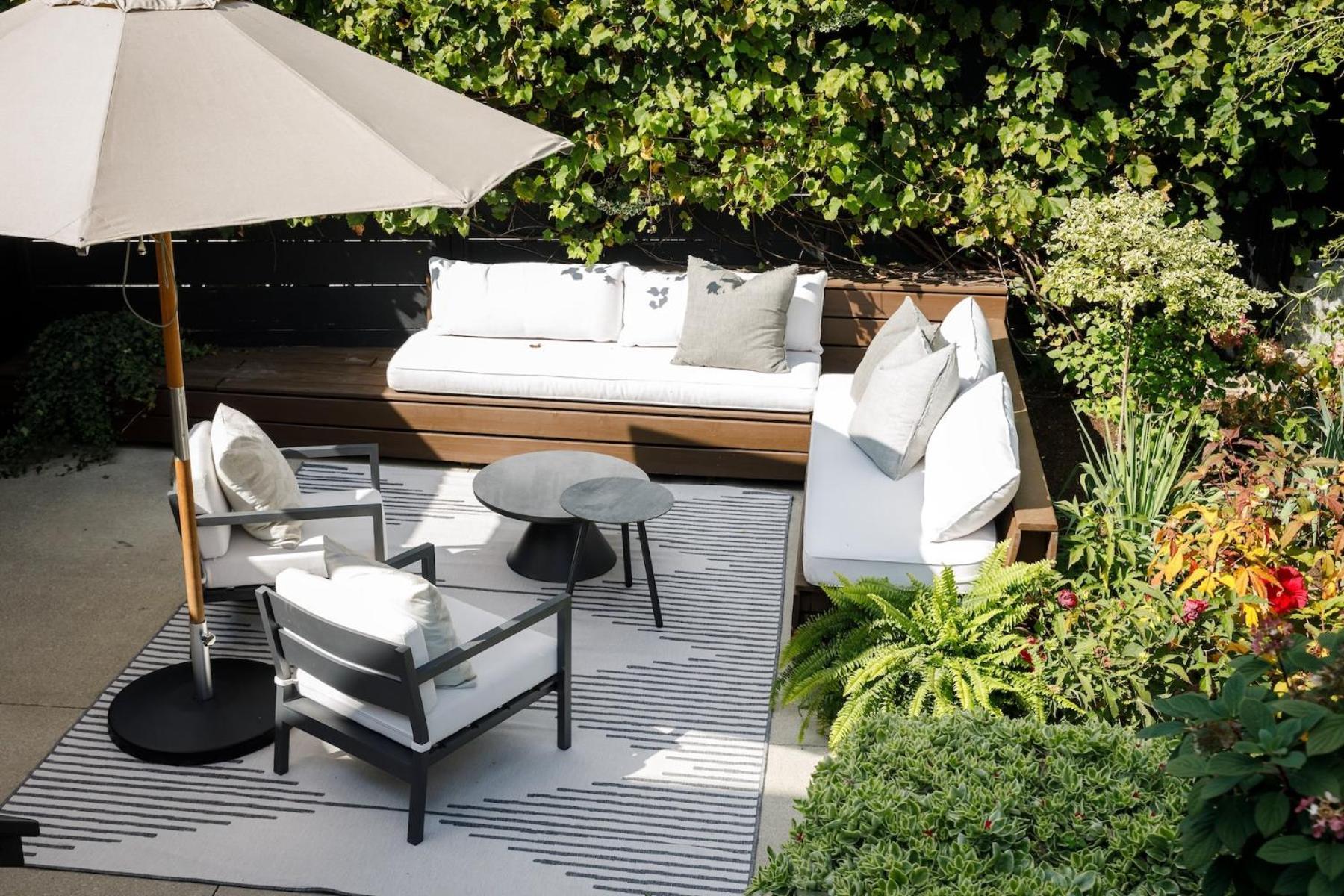 Kat Florence Hotels 엘로라 외부 사진