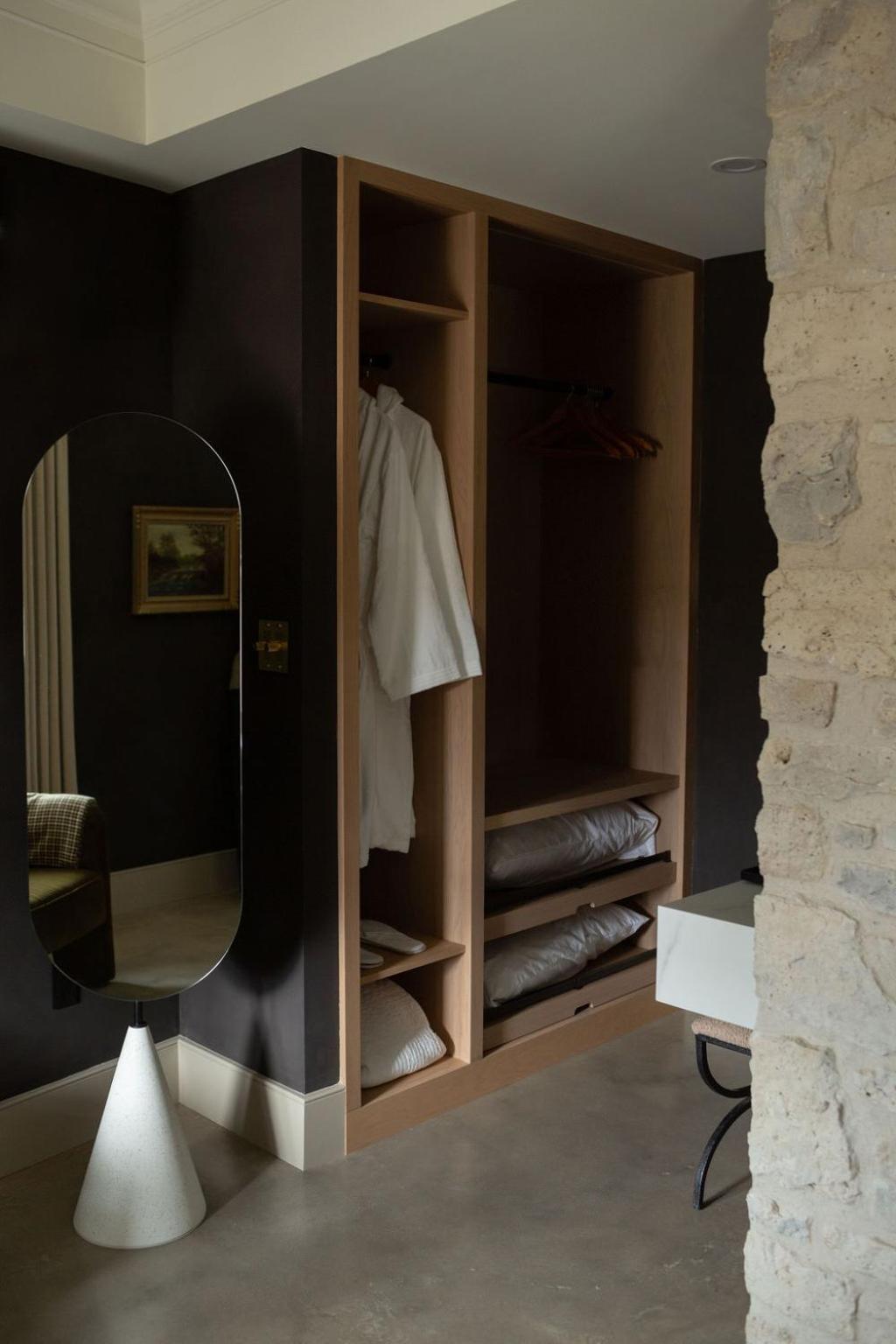 Kat Florence Hotels 엘로라 외부 사진